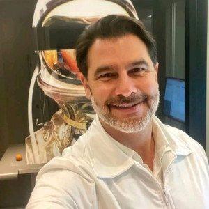 Alex123 spoofed photo banned on namoro-brasileiro.com